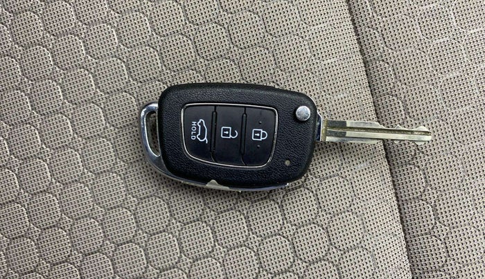 2017 Hyundai Elite i20 SPORTZ 1.2, Petrol, Manual, 73,349 km, Key Close Up
