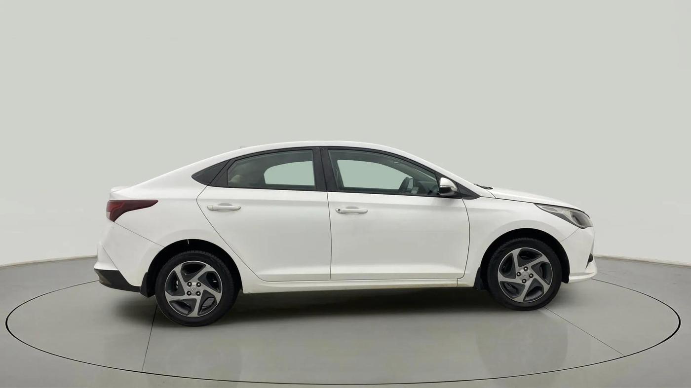 2020 Hyundai Verna S PLUS 1.5 CRDI, Diesel, Manual, 78,688 km, Right Side View