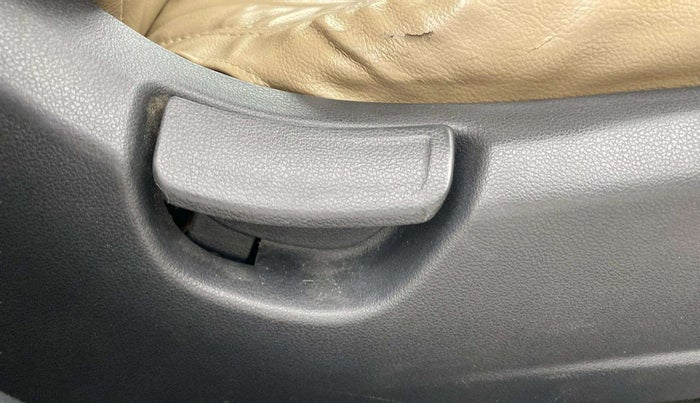 2020 Hyundai Verna S PLUS 1.5 CRDI, Diesel, Manual, 78,437 km, Driver Side Adjustment Panel