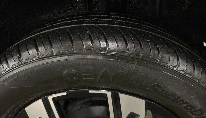 2021 Renault Kiger RXT AMT, Petrol, Automatic, 5,276 km, Left Rear Tyre Tread