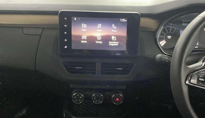2021 Renault Kiger RXT AMT, Petrol, Automatic, 5,276 km, Air Conditioner