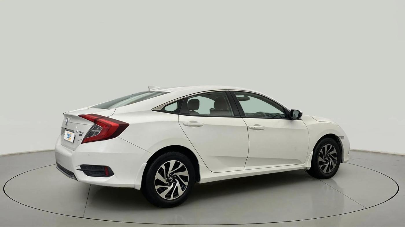 2019 Honda Civic 1.8L I-VTEC V CVT, Petrol, Automatic, 77,466 km, Right Back Diagonal