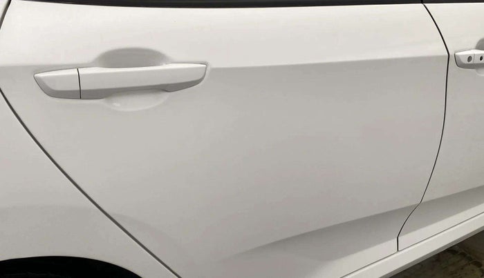 2019 Honda Civic 1.8L I-VTEC V CVT, Petrol, Automatic, 77,466 km, Right rear door - Minor scratches