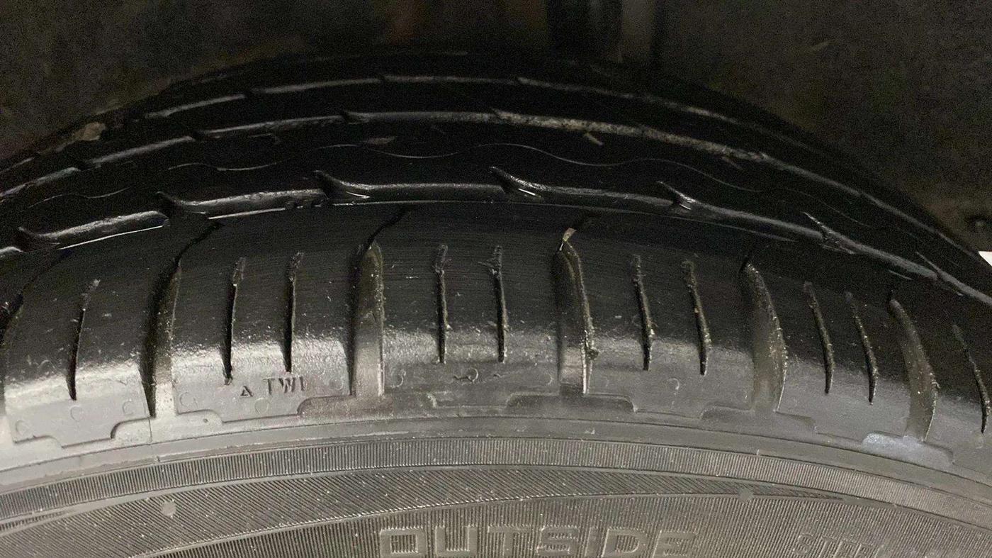 2019 Honda Civic 1.8L I-VTEC V CVT, Petrol, Automatic, 77,466 km, Left Rear Tyre Tread