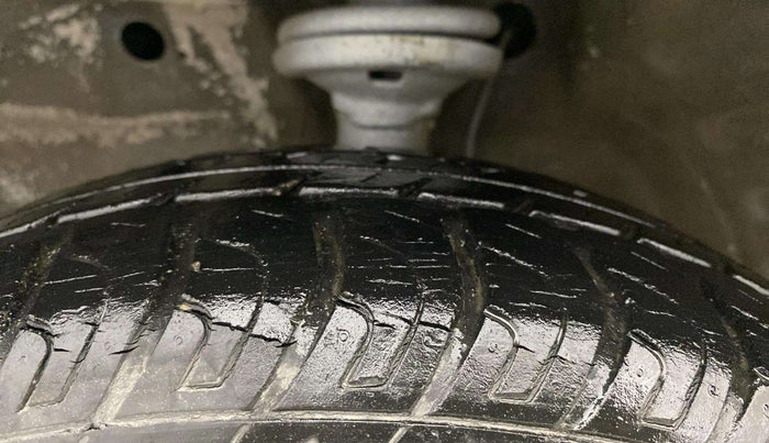 2016 Maruti Wagon R 1.0 VXI, Petrol, Manual, 10,678 km, Left Front Tyre Tread