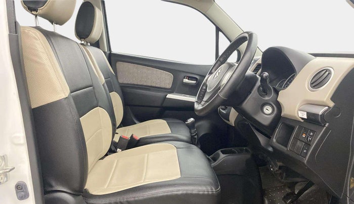 2016 Maruti Wagon R 1.0 VXI, Petrol, Manual, 10,678 km, Right Side Front Door Cabin