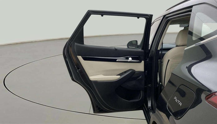 2020 KIA SELTOS HTX 1.5 PETROL, Petrol, Manual, 28,680 km, LHS Rear Door