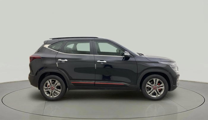 2020 KIA SELTOS HTX 1.5 PETROL, Petrol, Manual, 28,680 km, Right Side View