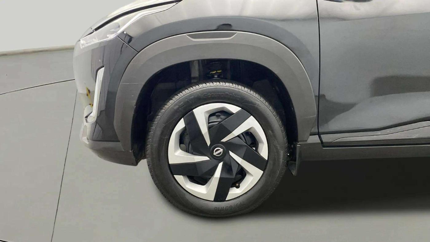 2023 Nissan MAGNITE XL, Petrol, Manual, 16,972 km, Left Front Wheel