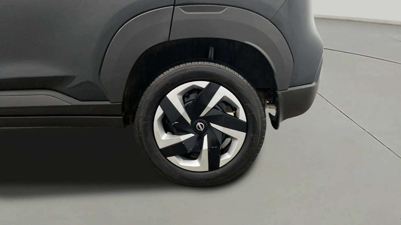 2023 Nissan MAGNITE XL, Petrol, Manual, 16,972 km, Left Rear Wheel