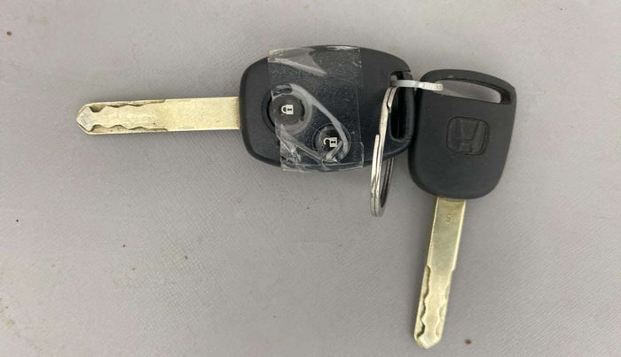 2018 Honda Brio VX AT, Petrol, Automatic, 23,029 km, Key Close Up