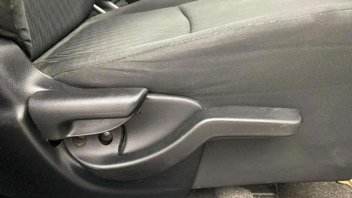 2018 Honda Brio VX AT, Petrol, Automatic, 23,029 km, Driver Side Adjustment Panel