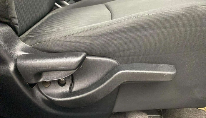 2018 Honda Brio VX AT, Petrol, Automatic, 23,029 km, Driver Side Adjustment Panel