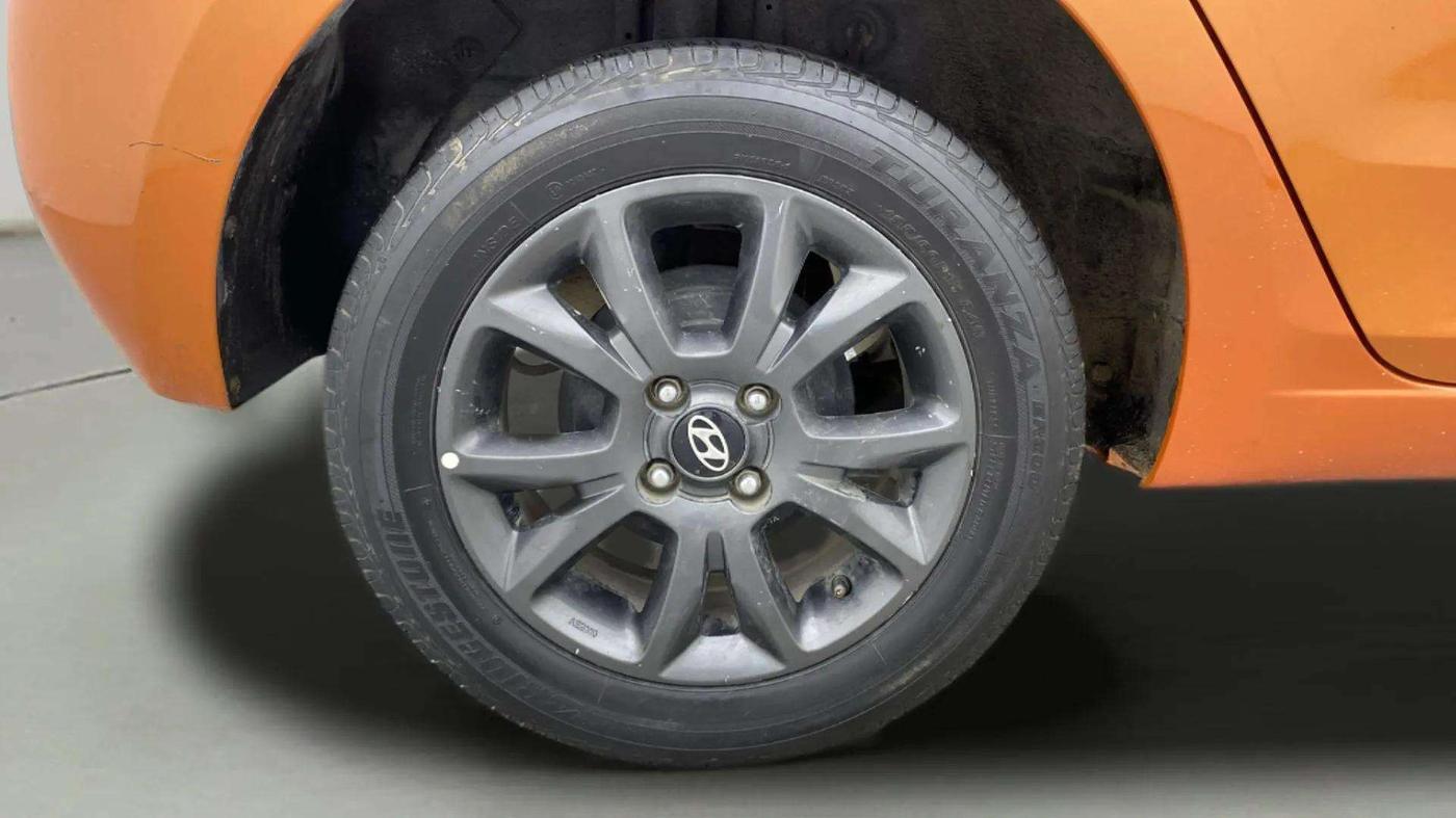 2018 Hyundai Elite i20 ASTA 1.2  CVT, Petrol, Automatic, 36,656 km, Right Rear Wheel