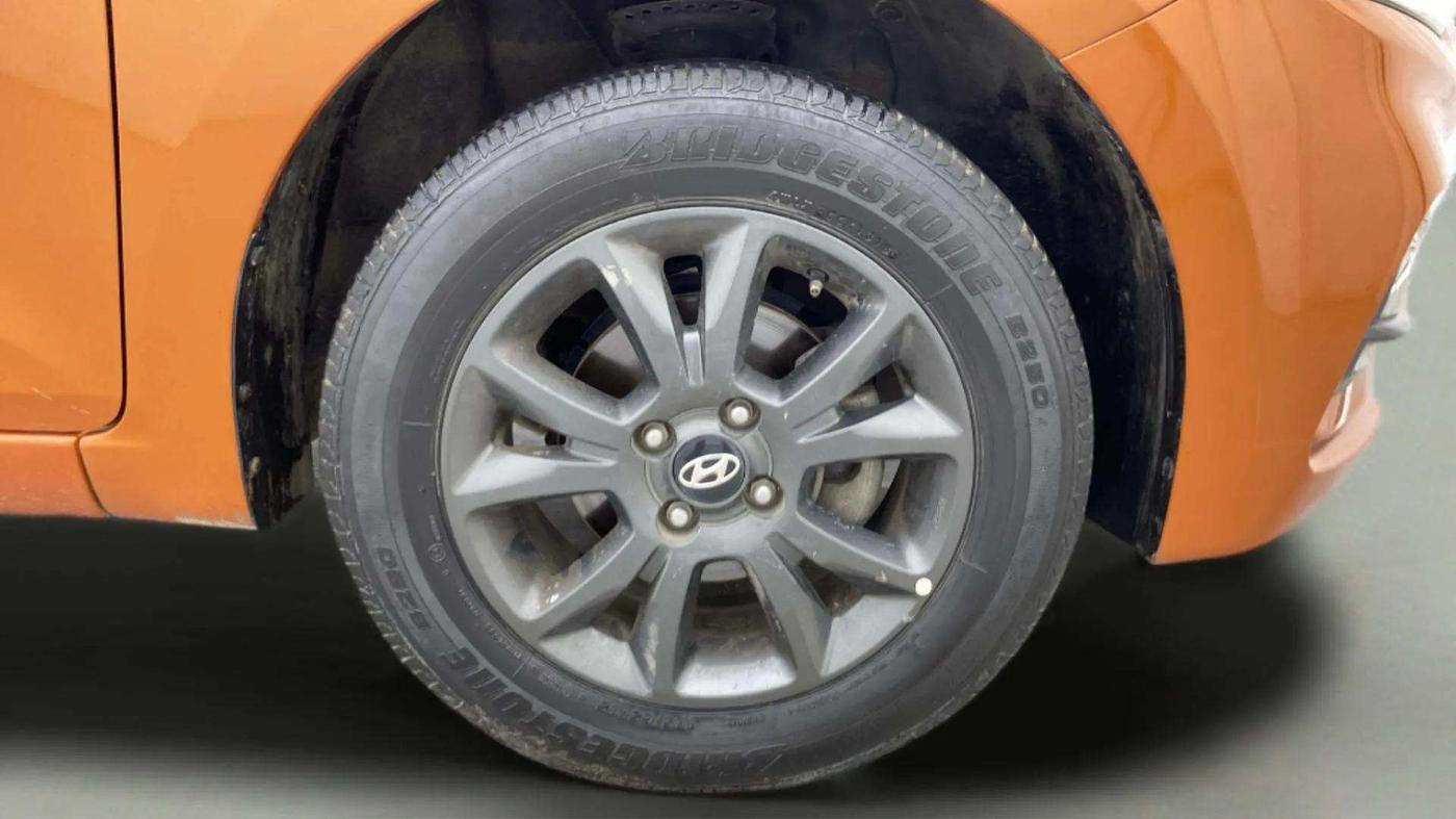 2018 Hyundai Elite i20 ASTA 1.2  CVT, Petrol, Automatic, 36,656 km, Right Front Wheel