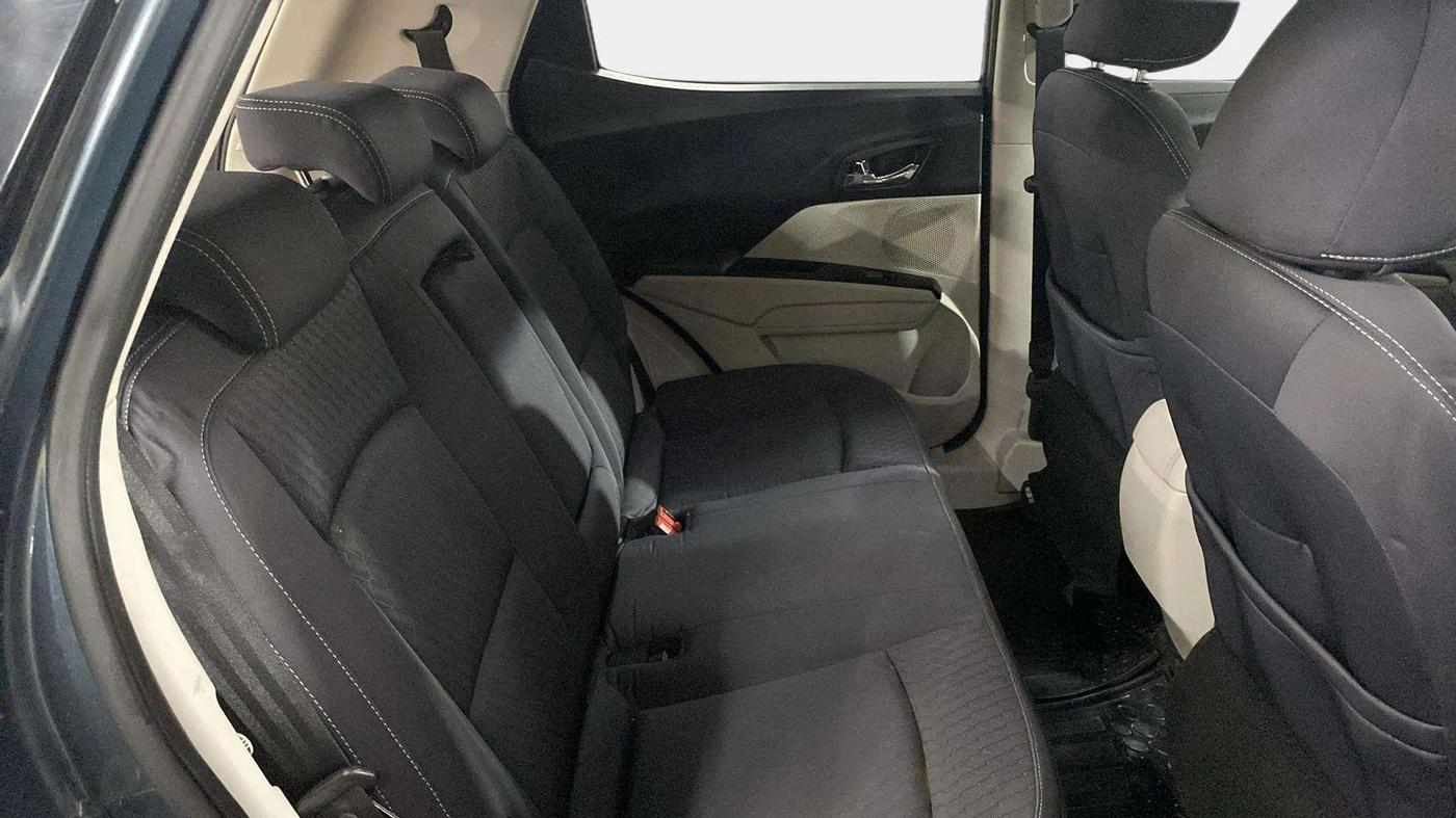 2020 Mahindra XUV300 W8 1.5 DIESEL, Diesel, Manual, 61,541 km, Right Side Rear Door Cabin