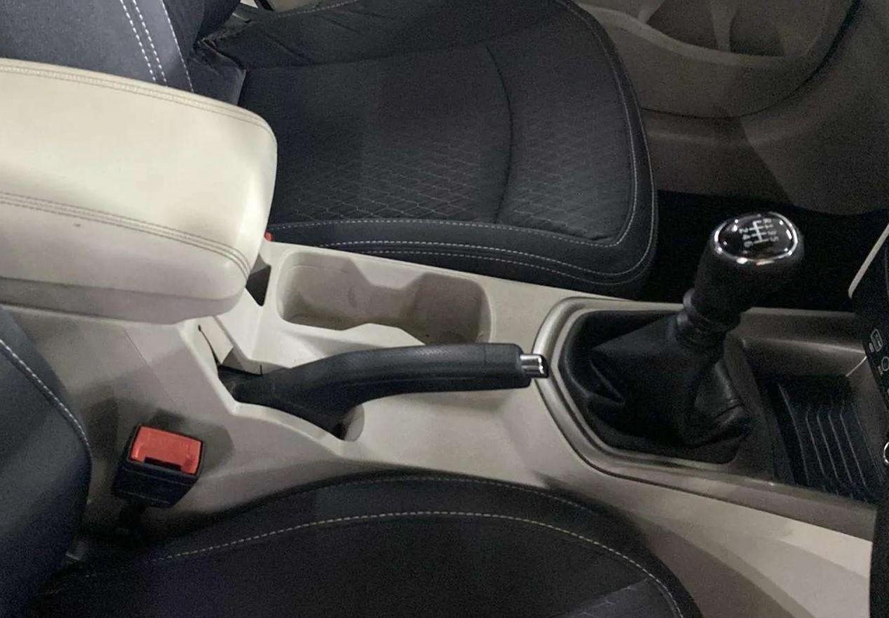 2020 Mahindra XUV300 W8 1.5 DIESEL, Diesel, Manual, 61,541 km, Gear Lever