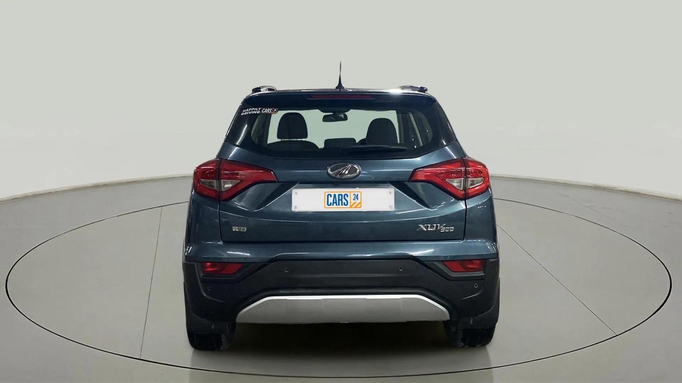 2020 Mahindra XUV300 W8 1.5 DIESEL, Diesel, Manual, 61,541 km, Back/Rear