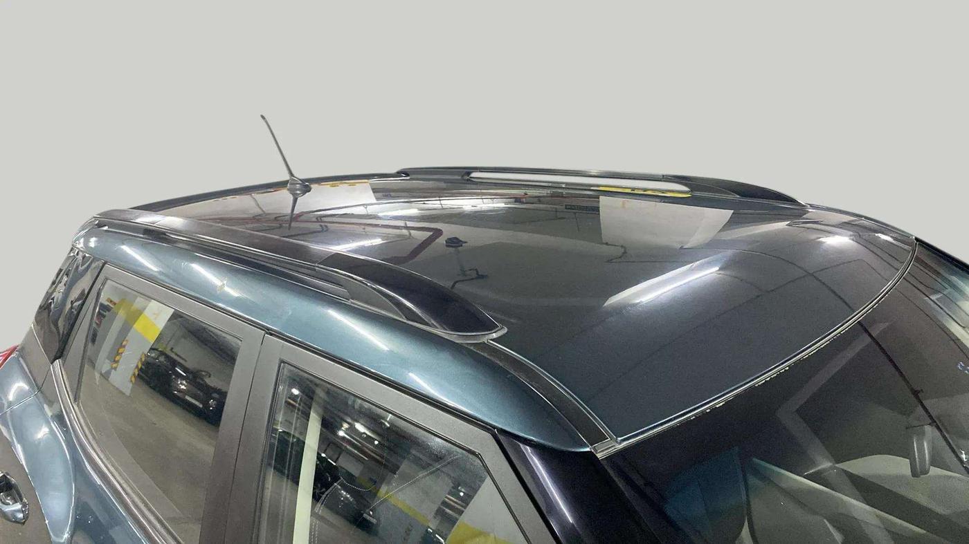 2020 Mahindra XUV300 W8 1.5 DIESEL, Diesel, Manual, 61,541 km, Roof