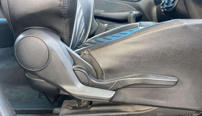 2019 Maruti Swift VXI, Petrol, Manual, 59,061 km, Driver Side Adjustment Panel