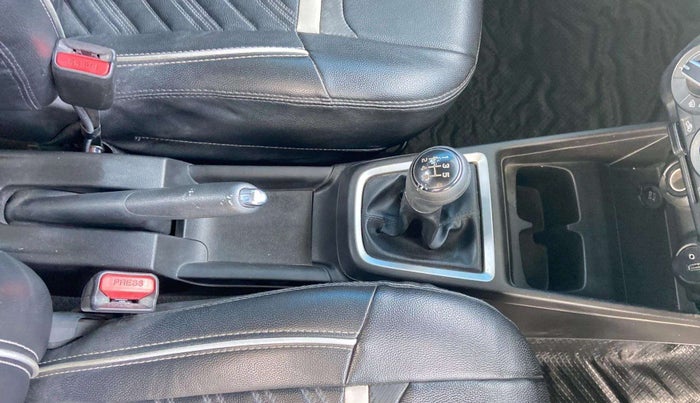 2019 Maruti Swift VXI, Petrol, Manual, 59,061 km, Gear Lever