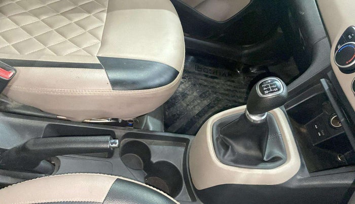 2016 Hyundai Xcent S 1.2, Petrol, Manual, 14,846 km, Gear Lever