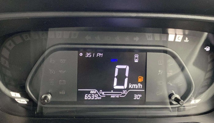 2023 Tata PUNCH ACCOMPLISHED SUNROOF MT, Petrol, Manual, 6,512 km, Odometer Image