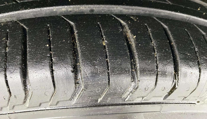 2023 Tata PUNCH ACCOMPLISHED SUNROOF MT, Petrol, Manual, 6,512 km, Left Front Tyre Tread