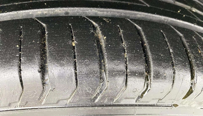 2023 Tata PUNCH ACCOMPLISHED SUNROOF MT, Petrol, Manual, 6,512 km, Left Rear Tyre Tread