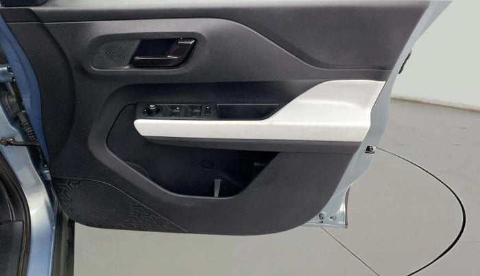 2023 Tata PUNCH ACCOMPLISHED SUNROOF MT, Petrol, Manual, 6,512 km, Driver Side Door Panels Control