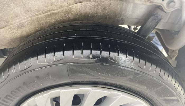 2016 Maruti Wagon R 1.0 VXI, Petrol, Manual, 69,373 km, Left Rear Tyre Tread