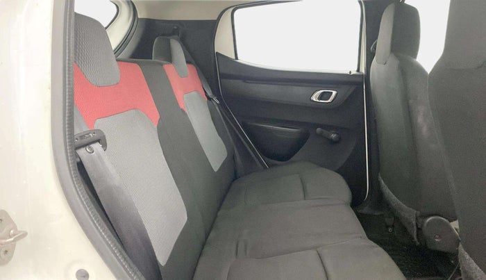 2019 Renault Kwid RXT 1.0 (O), Petrol, Manual, 28,294 km, Right Side Rear Door Cabin