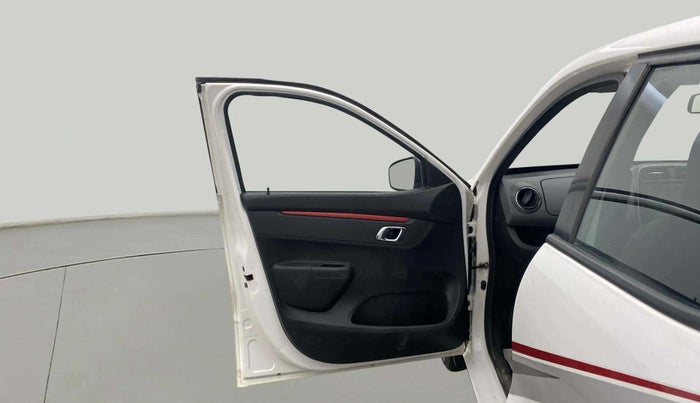 2019 Renault Kwid RXT 1.0 (O), Petrol, Manual, 28,294 km, LHS Front Door