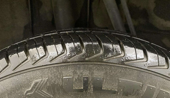 2019 Renault Kwid RXT 1.0 (O), Petrol, Manual, 28,294 km, Right Rear Tyre Tread