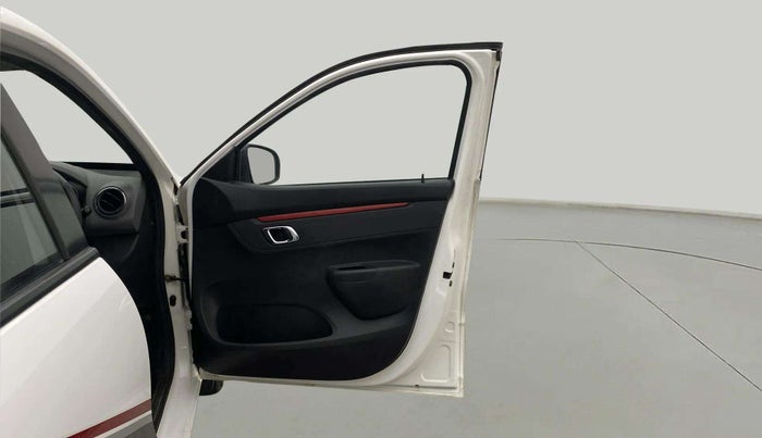 2019 Renault Kwid RXT 1.0 (O), Petrol, Manual, 28,294 km, RHS Front Door