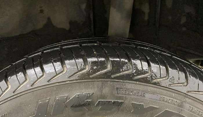 2019 Renault Kwid RXT 1.0 (O), Petrol, Manual, 28,294 km, Left Rear Tyre Tread