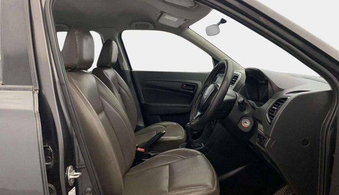 2017 Maruti Vitara Brezza VDI (O), Diesel, Manual, 51,454 km, Right Side Front Door Cabin