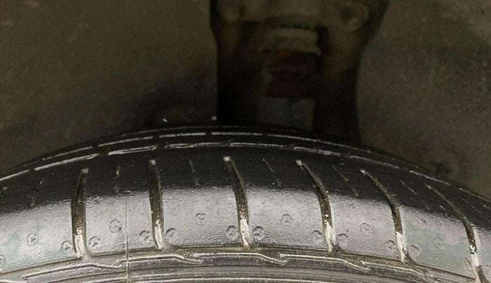 2017 Hyundai Creta SX PLUS AT 1.6 PETROL, Petrol, Automatic, 76,854 km, Left Rear Tyre Tread