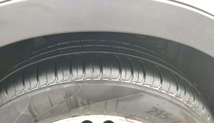 2018 Maruti S Cross SIGMA 1.3, Diesel, Manual, 44,345 km, Right Front Tyre Tread