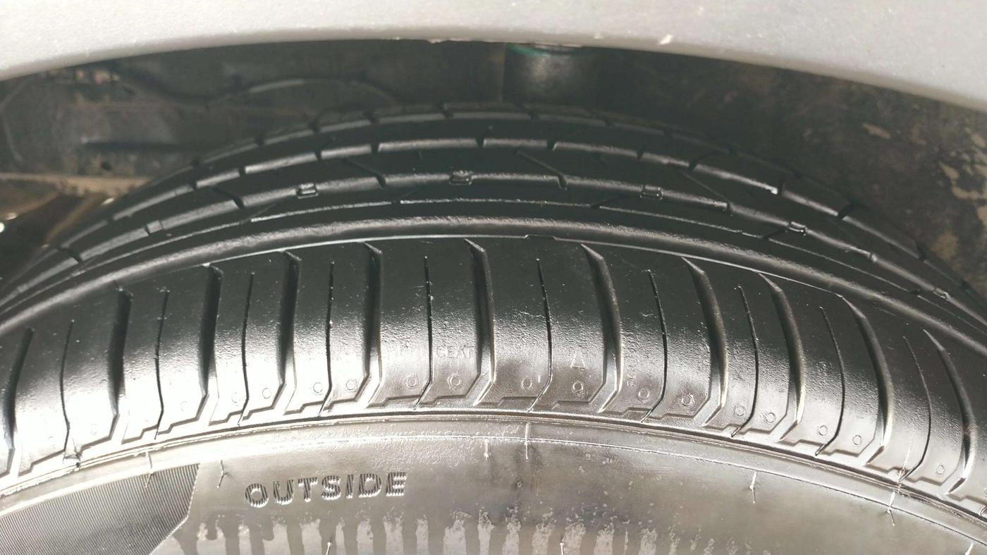 2018 Maruti S Cross SIGMA 1.3, Diesel, Manual, 44,345 km, Left Front Tyre Tread