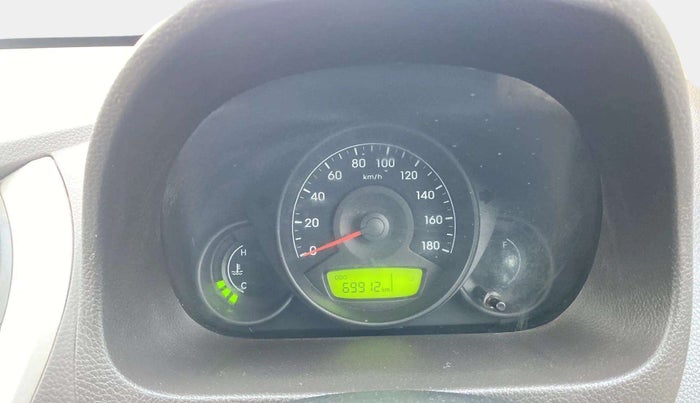 2015 Hyundai Eon ERA +, Petrol, Manual, 69,900 km, Odometer Image
