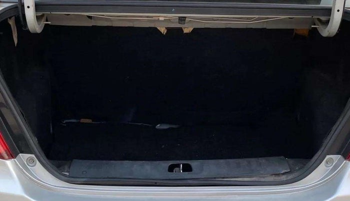 2015 Maruti Swift Dzire VXI, Petrol, Manual, 55,418 km, Boot Inside
