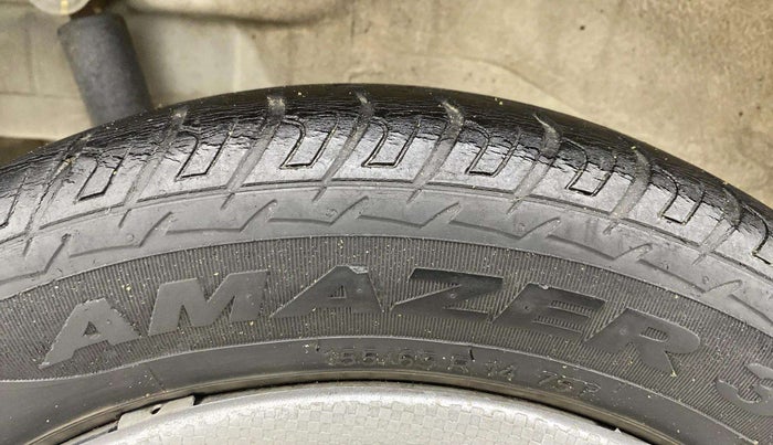 2016 Maruti Wagon R 1.0 VXI, Petrol, Manual, 48,537 km, Right Rear Tyre Tread