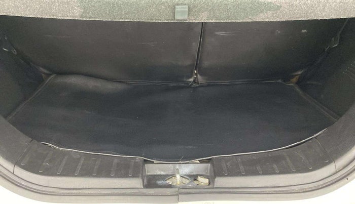 2016 Maruti Wagon R 1.0 VXI, Petrol, Manual, 48,537 km, Boot Inside