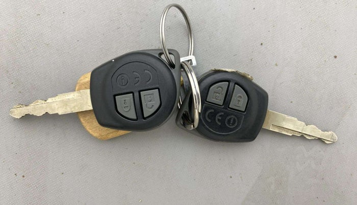 2018 Maruti Dzire VXI, Petrol, Manual, 27,685 km, Key Close Up