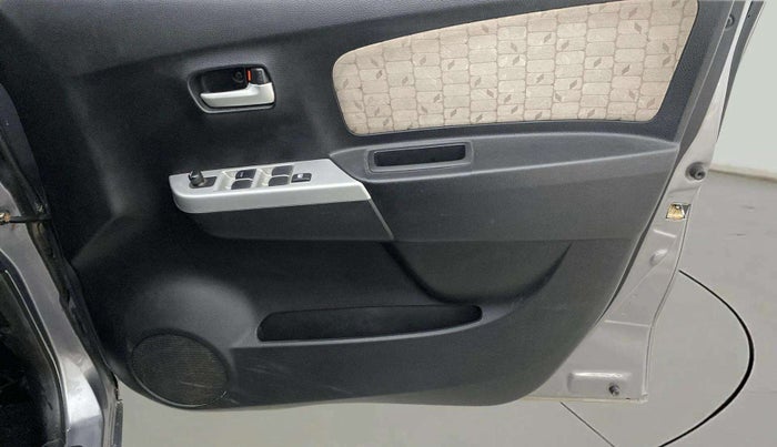 2016 Maruti Wagon R 1.0 VXI, Petrol, Manual, 26,961 km, Driver Side Door Panels Control