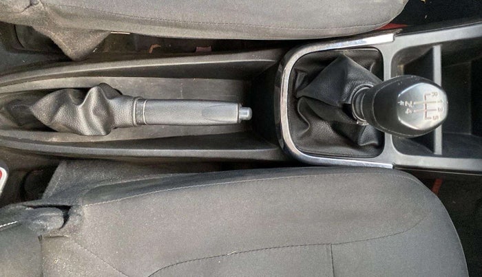 2022 Renault Kwid RXL, Petrol, Manual, 80,394 km, Gear Lever