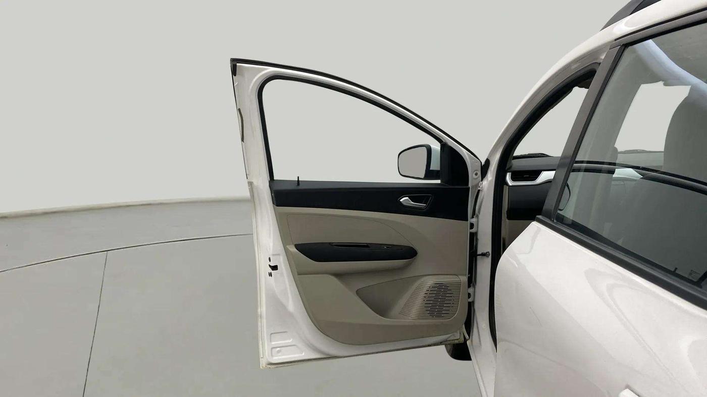 2019 Renault TRIBER RXZ, Petrol, Manual, 25,102 km, LHS Front Door