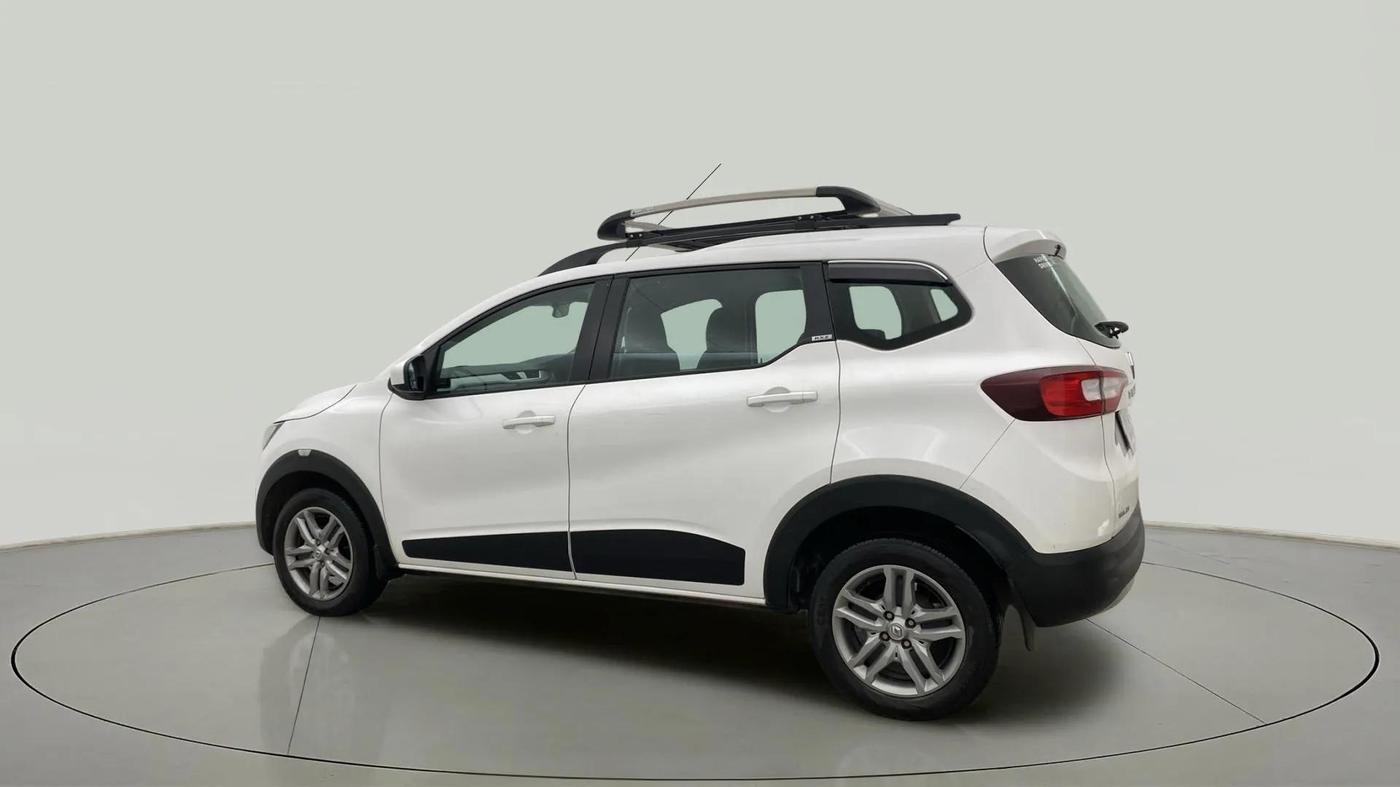 2019 Renault TRIBER RXZ, Petrol, Manual, 25,102 km, Left Back Diagonal
