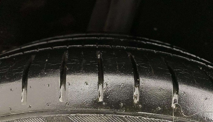 2020 Maruti Baleno ZETA CVT PETROL 1.2, Petrol, Automatic, 44,248 km, Right Rear Tyre Tread